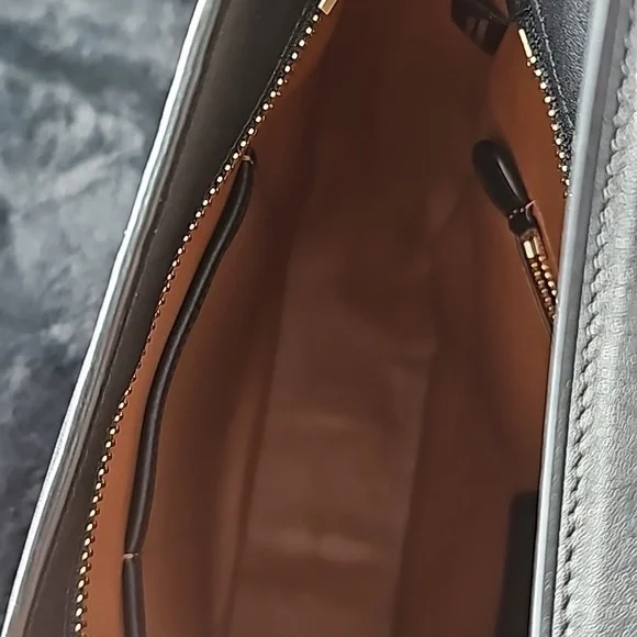 Coach Shoulder Bag - Picture 9 of 11